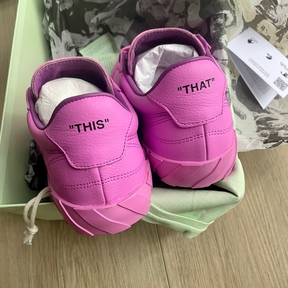 🎊SOLD🎊Off-White Low Vulcanized Sneaker - Picture 4 of 5